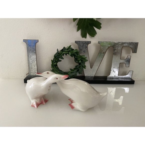 Duck Geese Bone China Salt And Pepper Shakers Vintage Un Used New Retro 1970s - Picture 10 of 16